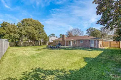 309 Dolphin St, Gulf Breeze, FL 32561 - Photo 3