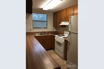 6917 & 6919 Weatherwood Dr, Pensacola, FL 32506 - Photo 11