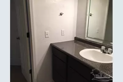 6917 & 6919 Weatherwood Dr, Pensacola, FL 32506 - Photo 7