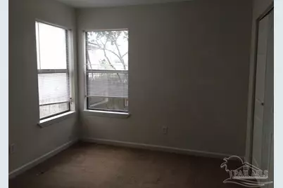 6917 & 6919 Weatherwood Dr, Pensacola, FL 32506 - Photo 9