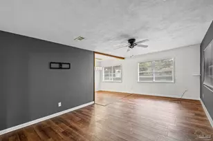 625 Edgecliff Dr, Pensacola, FL 32506 - Photo 21