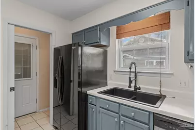 2237 Prytania Cir, Navarre, FL 32566 - Photo 15