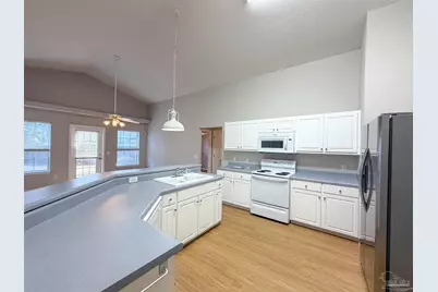 7903 Cayenne Way, Pensacola, FL 32526 - Photo 7