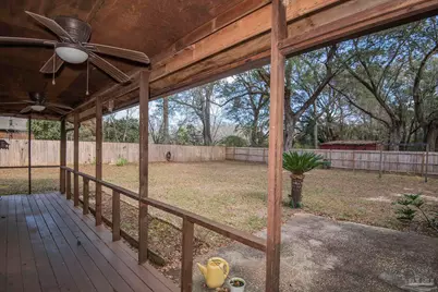 1616 Smithfield Ln, Cantonment, FL 32533 - Photo 9