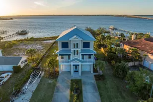 247 Sabine Dr, Pensacola Beach, FL 32561 - Photo 5