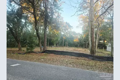 6206 Lucy St, Pensacola, FL 32503 - Photo 1