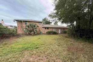 1202 E Yonge St, Pensacola, FL 32503 - Photo 9