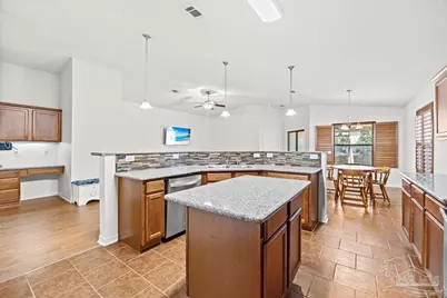 8501 Island Dr, Navarre, FL 32566 - Photo 5