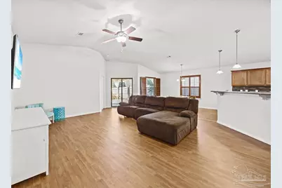 8501 Island Dr, Navarre, FL 32566 - Photo 15