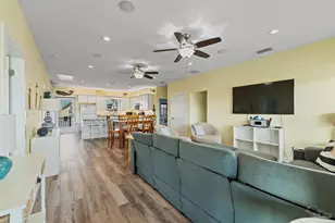 8162 Gulf Blvd, Navarre Beach, FL 32566 - Photo 9