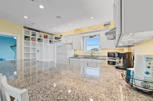 8162 Gulf Blvd, Navarre Beach, FL 32566 - Photo 29