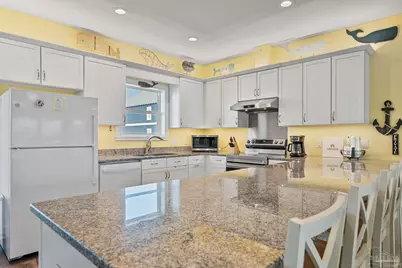 8162 Gulf Blvd, Navarre Beach, FL 32566 - Photo 7