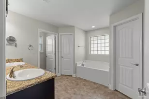 7048 Flintwood St, Navarre, FL 32566 - Photo 17