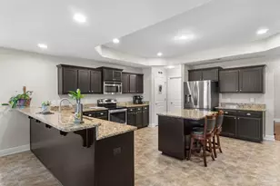 7048 Flintwood St, Navarre, FL 32566 - Photo 11