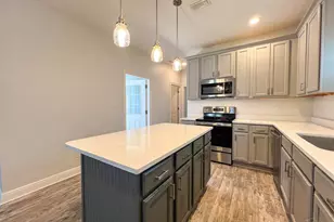 949 W Gregory St, Pensacola, FL 32502 - Photo 9