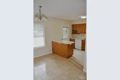 5871 Locust St, Milton, FL 32570 - Photo 7