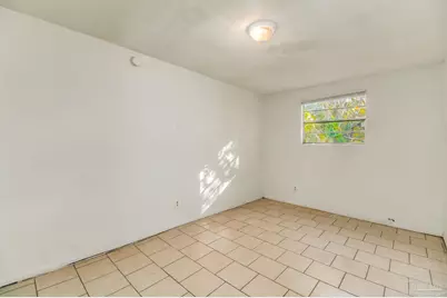 812 N D St, Pensacola, FL 32501 - Photo 3