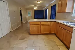 2520 Trailwood Dr, Pensacola, FL 32526 - Photo 5