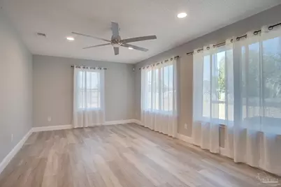 9880 Creet Cir, Navarre, FL 32566 - Photo 27