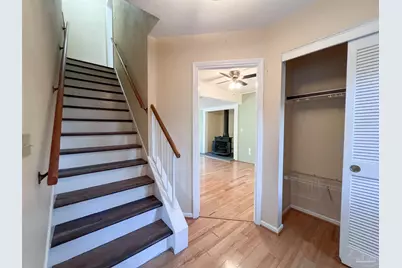 5325 Lakewood Dr, Milton, FL 32570 - Photo 11