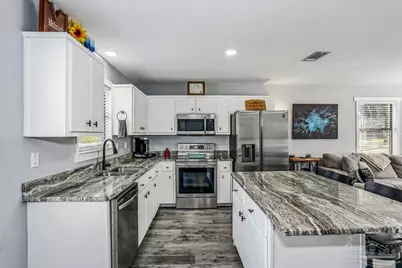 4010 Wyndham Rd, Century, FL 32535 - Photo 9