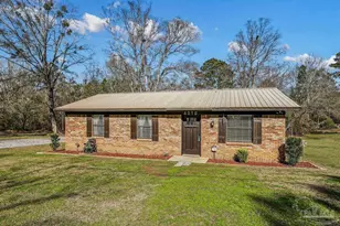 4010 Wyndham Rd, Century, FL 32535 - Photo 3