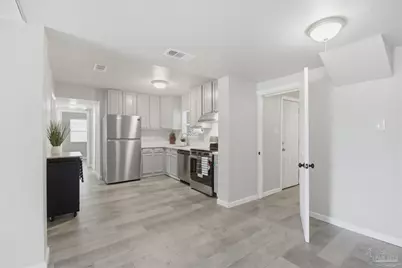 4918 Lillian Hwy, Pensacola, FL 32506 - Photo 11