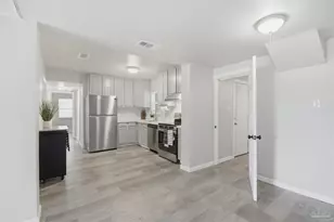 4918 Lillian Hwy, Pensacola, FL 32506 - Photo 11