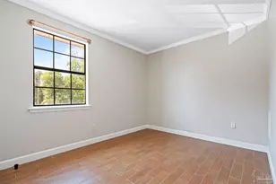 7250 Hilburn Dr, Pensacola, FL 32504 - Photo 9