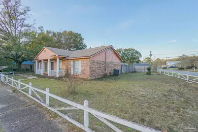 7150 Santa Barbara St, Pensacola, FL 32526 - Photo 3
