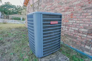 7150 Santa Barbara St, Pensacola, FL 32526 - Photo 5