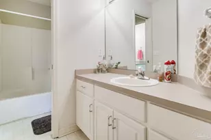 2004 Pin High Dr, Pensacola, FL 32526 - Photo 15