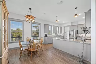 305 S Garcon Point Rd, Milton, FL 32583 - Photo 17