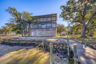 305 S Garcon Point Rd, Milton, FL 32583 - Photo 59