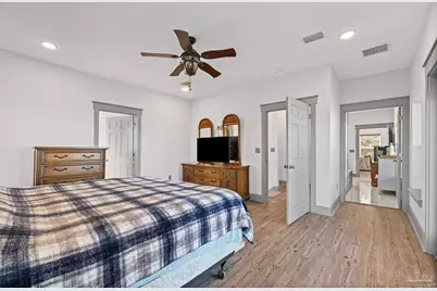 305 S Garcon Point Rd, Milton, FL 32583 - Photo 35