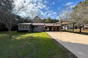 8601 Redwing Dr, Pensacola, FL 32534 - Photo 1