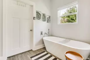 8245 Verano St, Navarre, FL 32566 - Photo 23