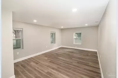 2800 W Yonge St, Pensacola, FL 32505 - Photo 9