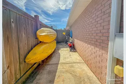 6400 Old Harbor Ct, Gulf Breeze, FL 32563 - Photo 37