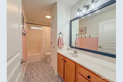 6400 Old Harbor Ct, Gulf Breeze, FL 32563 - Photo 23