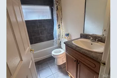 6021 Champion Oaks Dr, Pensacola, FL 32526 - Photo 13