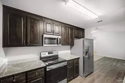 5179 Lake End Dr, Milton, FL 32583 - Photo 5