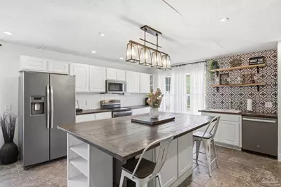 1809 Donegal Dr, Cantonment, FL 32533 - Photo 3