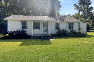 3020 Woodbury Cir, Cantonment, FL 32533 - Photo 1