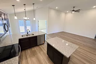 2485 Privet Berry Dr, Gulf Breeze, FL 32563 - Photo 3