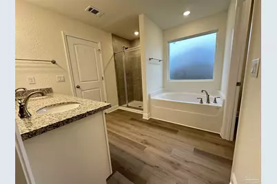 2473 Privet Berry Dr, Gulf Breeze, FL 32563 - Photo 11