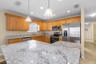 806 Maldonado Dr, Pensacola Beach, FL 32561 - Photo 15