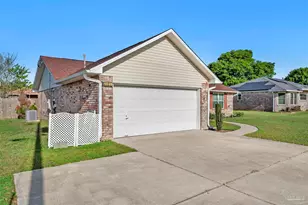 2121 Coral Creek Dr, Pensacola, FL 32506 - Photo 3