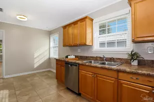 2807 E Brainerd St, Pensacola, FL 32503 - Photo 11