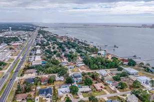 1788 Commander Harvey Ln, Navarre, FL 32566 - Photo 57